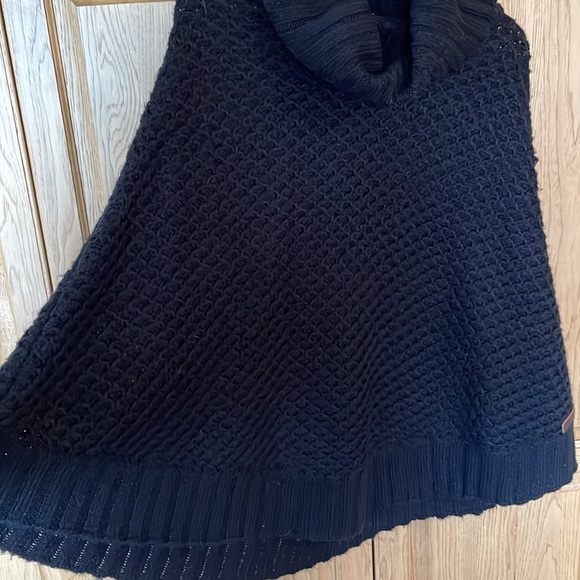 Garcia Jeans Knit Cowl Neck Poncho - Picture 3 of 6